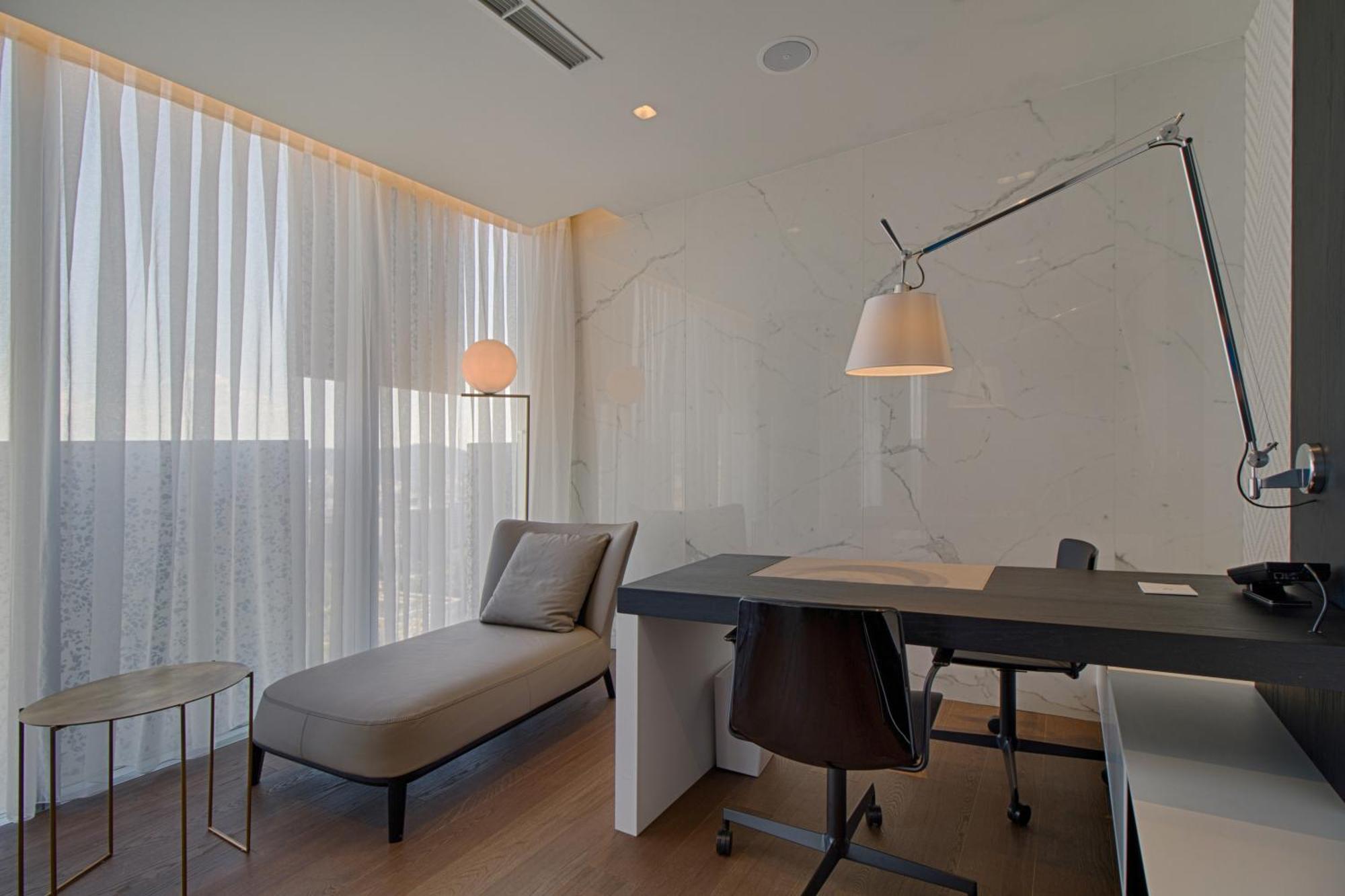 Hotel Maritim Plaza 5*